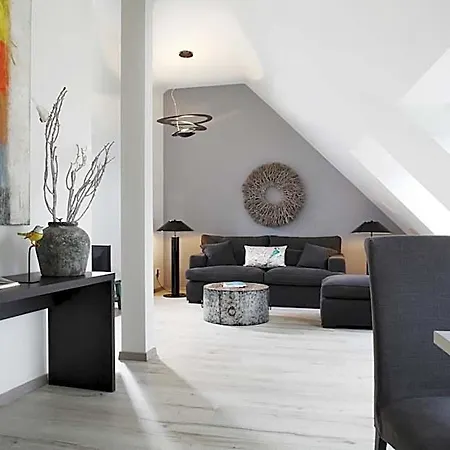 Altstadt-hotel 3*